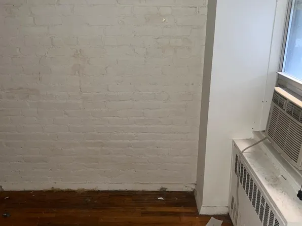 152 East 83rd Street image 8 of 8