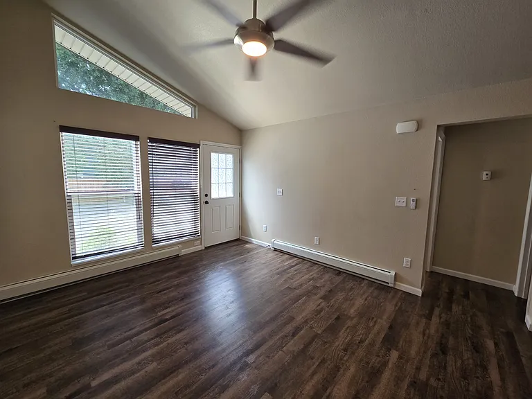 2640 E Monument St #2642 — Photo 2