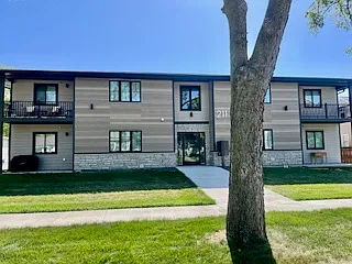 211 Center St #104