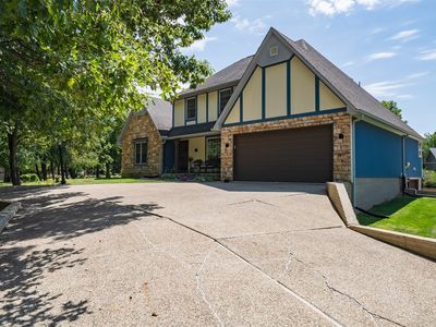 1 Timber Creek Ct, Towanda, IL, 61776