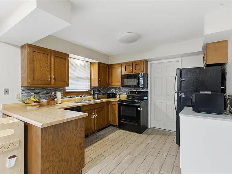 1333 Overlook Dr — Photo 7