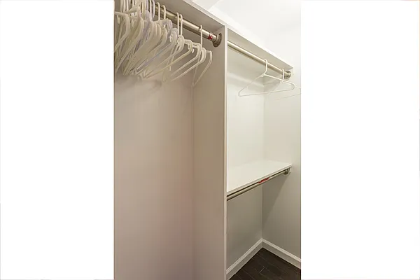 Rented by MNS | media 8