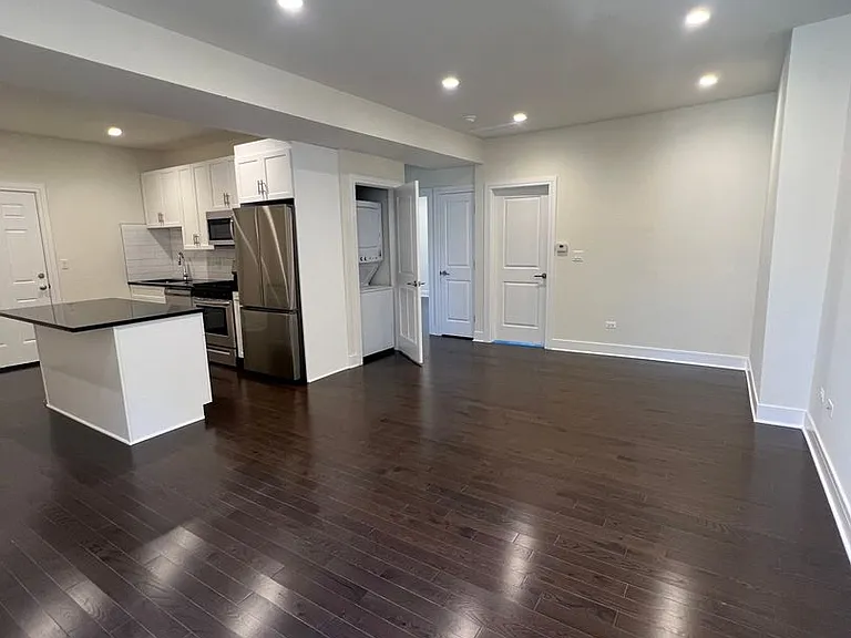 4935 N Claremont Ave #1E — Photo 21