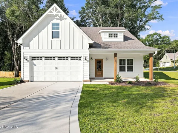 220 Telluride Court, Aberdeen, NC 28315