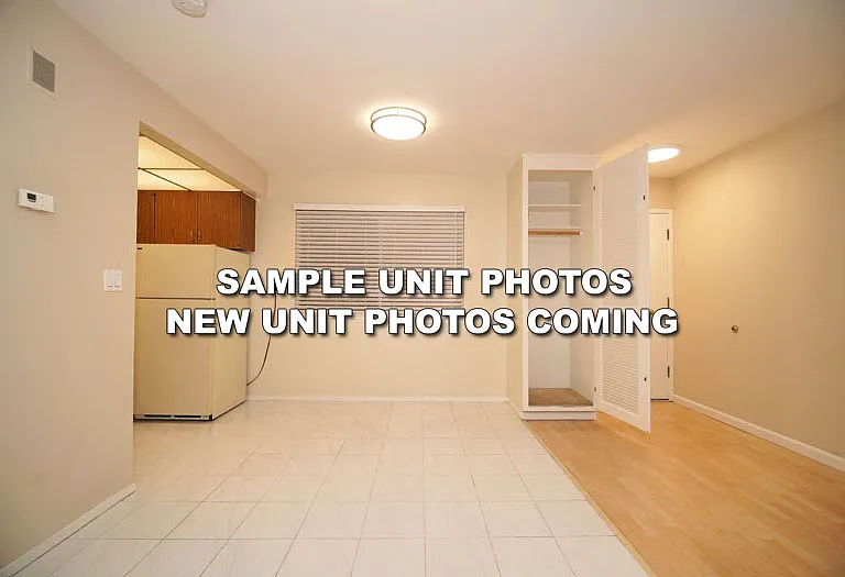 431 Dinahs Ct — Photo 16