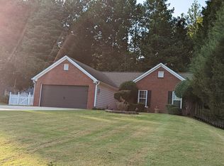 690 Riverside Walk Xing, Buford, GA 30518