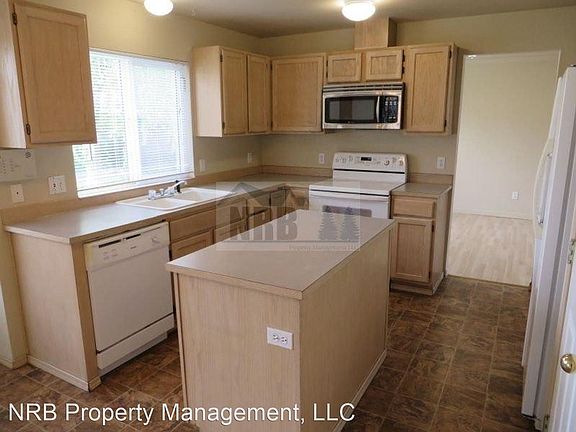 5th image of 20219 72nd Ave E