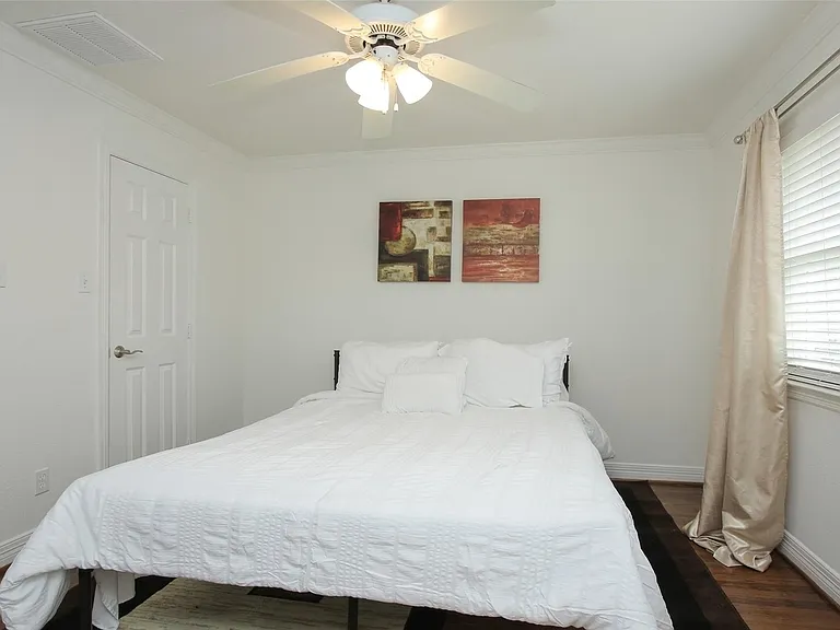 4331 Marina St #B — Photo 12