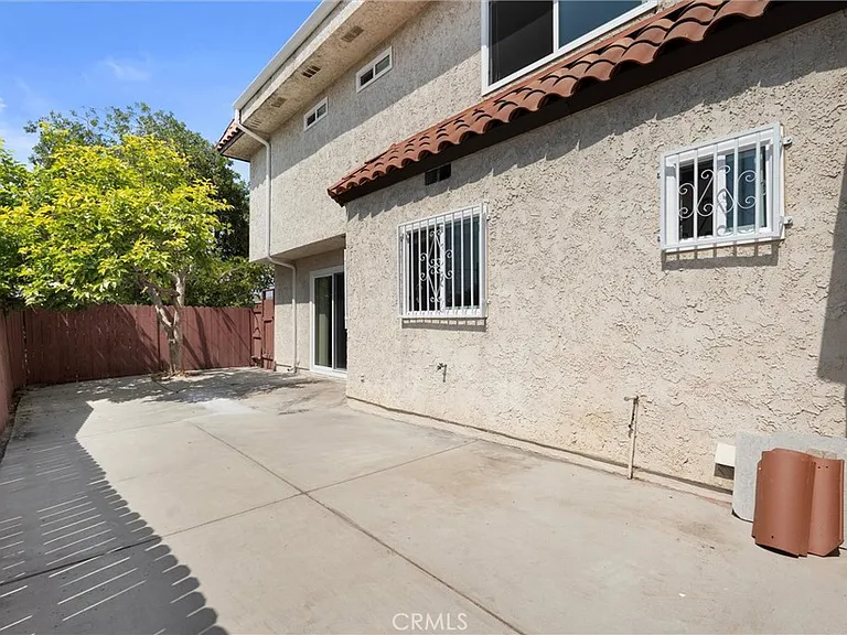 520 E Graves Ave #A — Photo 15