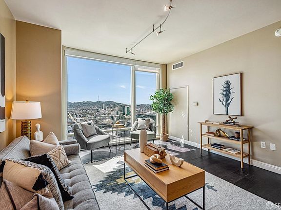 4th image of 425 1st St Unit 3505