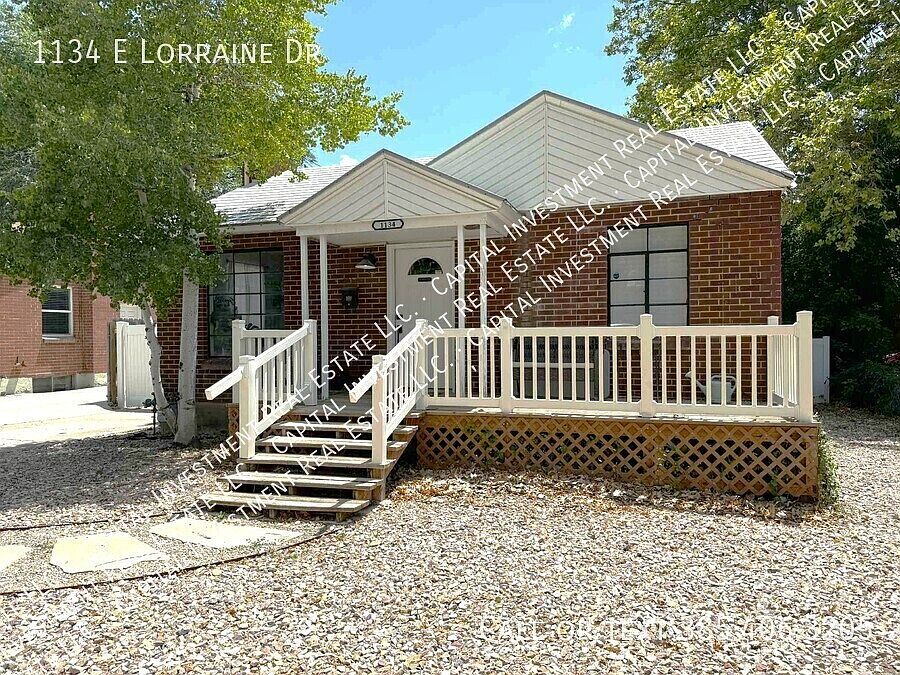 1st image of 1134 E Lorraine Dr