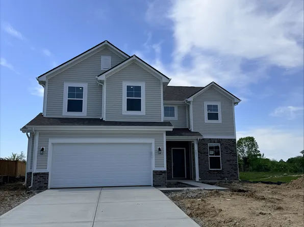 6681 W Sailboat Dr, Greenfield, IN 46140