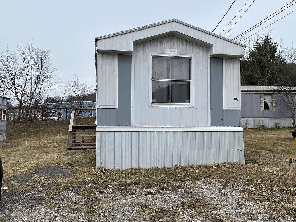 1st image of 105 4th St Lot 18