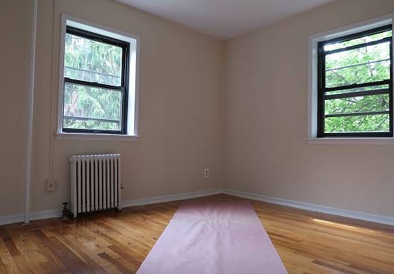4th image of 2065 26th St APT 2A