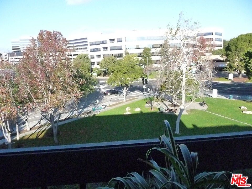2nd image of 5650 Cambridge Way Unit 25