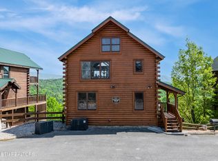 2828 White Oak Ridge Ln, Sevierville, TN 37862