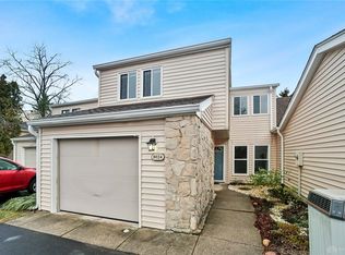 8024 Timberlodge Trl #16, Dayton, OH 45458