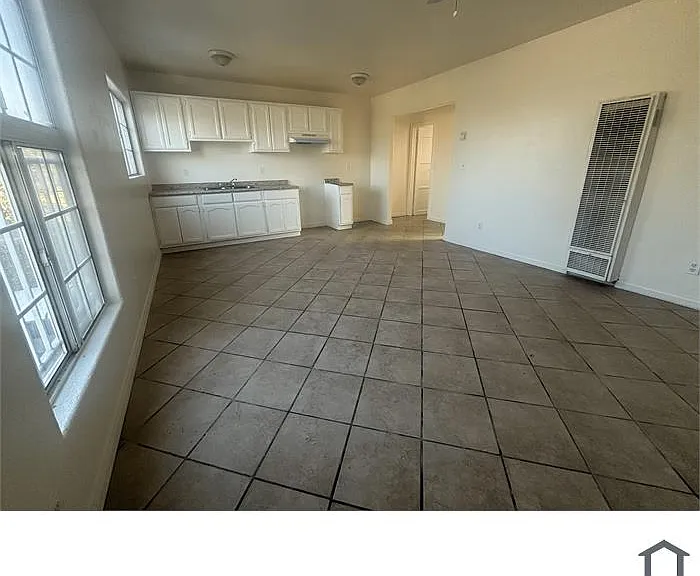 9562 Compton Ave #3 — Photo 6