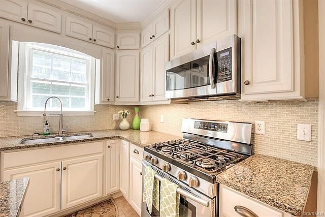 1st image of 10404 Scenic Pl