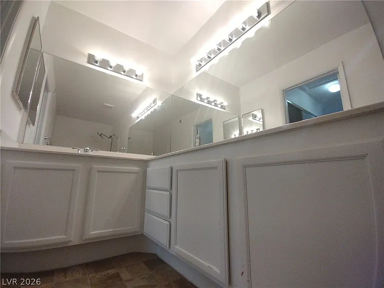 1575 W Warm Springs Rd #123 — Photo 9