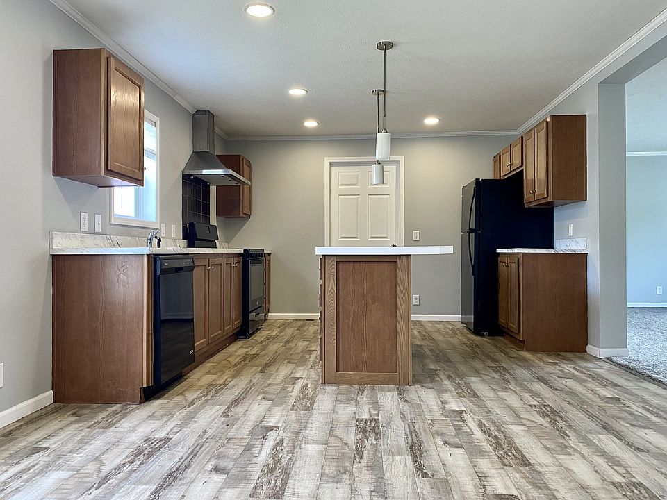 2nd image of 58681 Brookside Dr #15