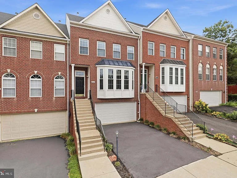 5279 Ballycastle Cir — Photo 3