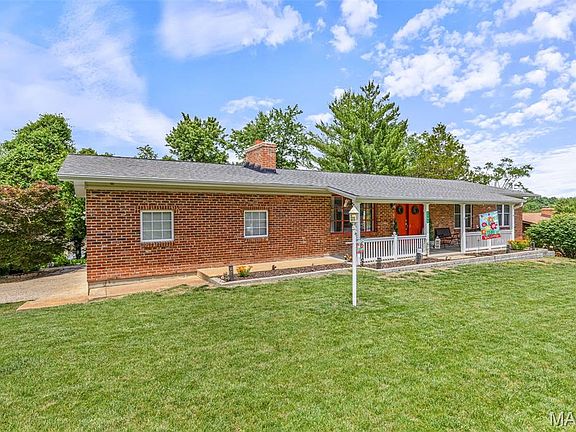 4th image of 1760 Westview Dr