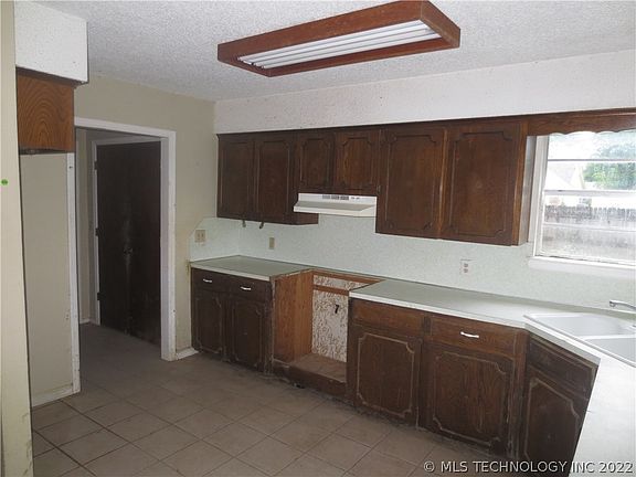 5th image of 7013 S 254th East Ave