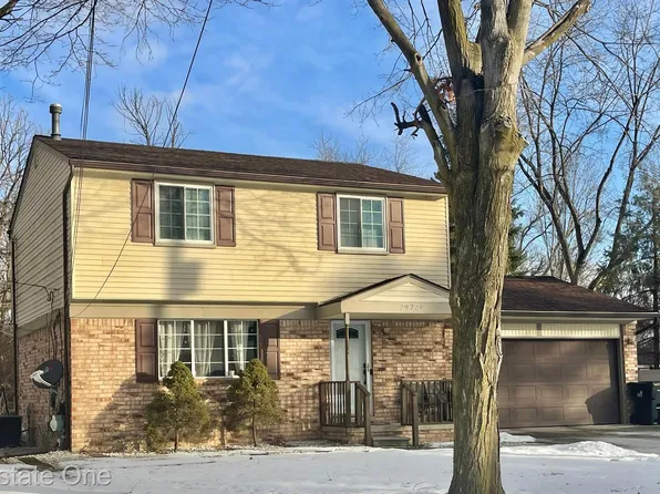 29724 Linden St, Farmington Hills, MI 48336