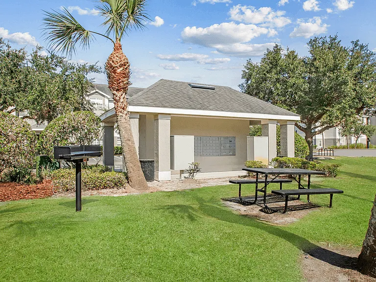 Camellia Pointe Apartments — Photo 3