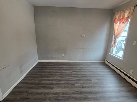 3rd image of 233-235 Niles St #3