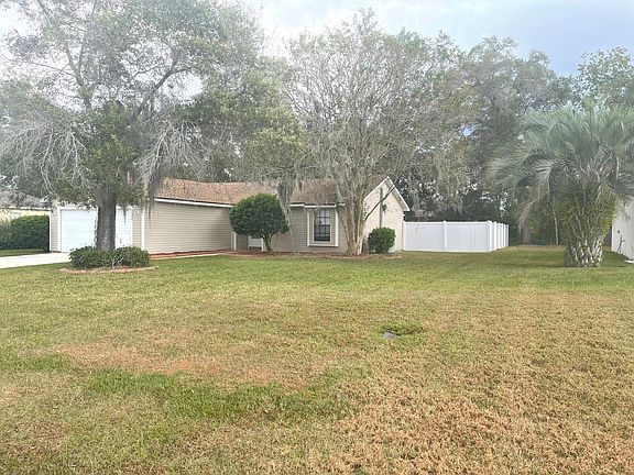 Fully Fenced Backyard , New Vinyl Fence