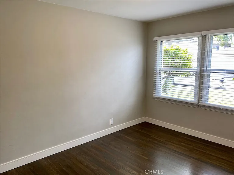 839 S Sunset Blvd — Photo 13