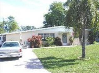 2611 Ashwood St, Fort Myers, FL 33901