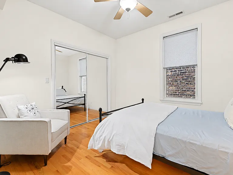 3945 N Kostner Ave #2 — Photo 11