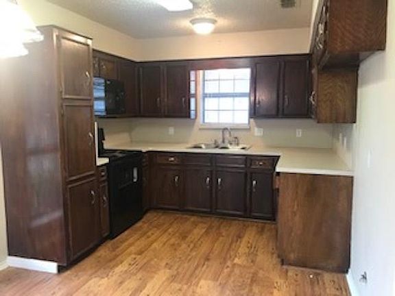 2nd image of 5101 Brookview Dr