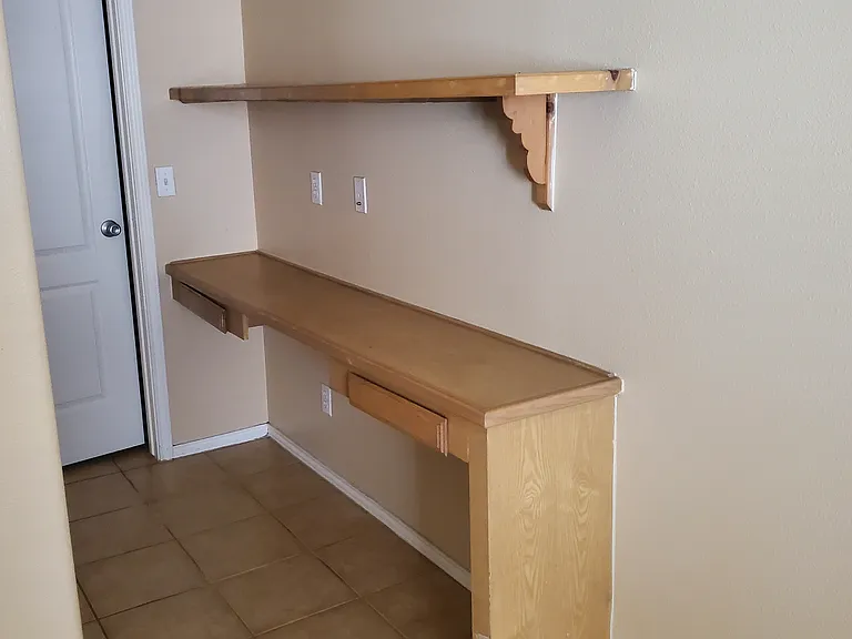 2503 Salvatierra Ave #13 — Photo 6