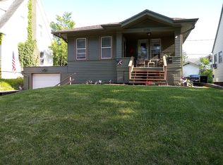 2581 Ida St, Omaha, NE 68112