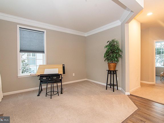 3rd image of 1808 Francis Ct