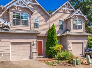 18541 SW Cascade Dr, Beaverton, OR 97003