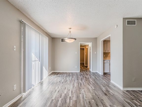 2nd image of 2324 Meadowbrook Gardens Dr #243