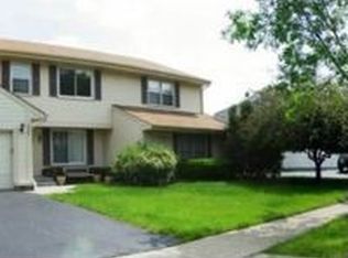 1547 Brandywyn Ln, Buffalo Grove, IL