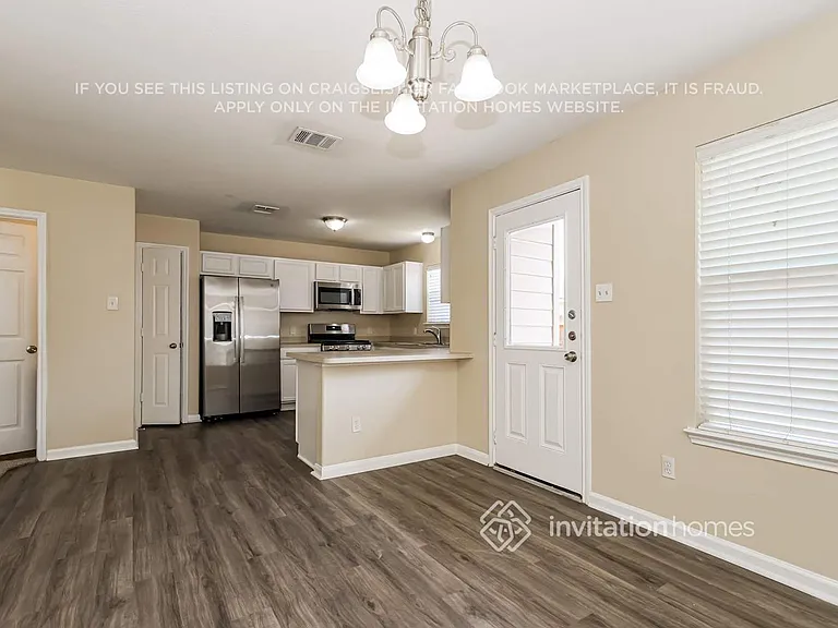 6348 Austinville Dr — Photo 8