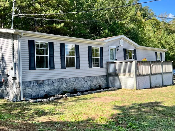 1029 Martin Ward Rd, Tunnel Hill, GA 30755
