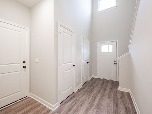3rd image of 4409 Chusto Dr
