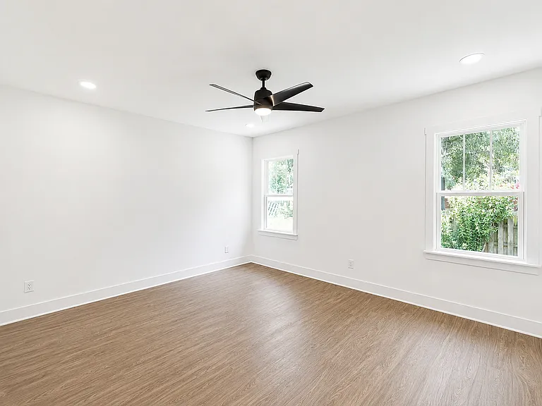 216 E Phifer St — Photo 18