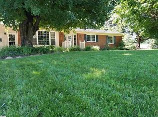 201 Rose Hill Cres, Staunton, VA 24401