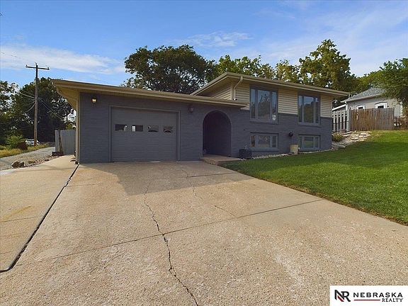 2nd image of 516 N 9th St