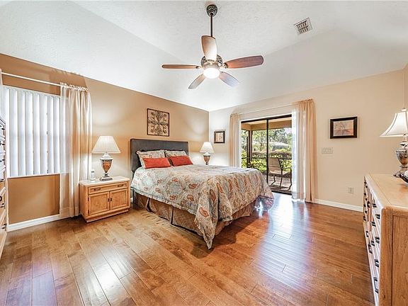 4th image of 2113 Arbor Oaks Dr