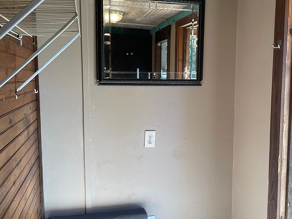 4th image of 20947 SE 157th St